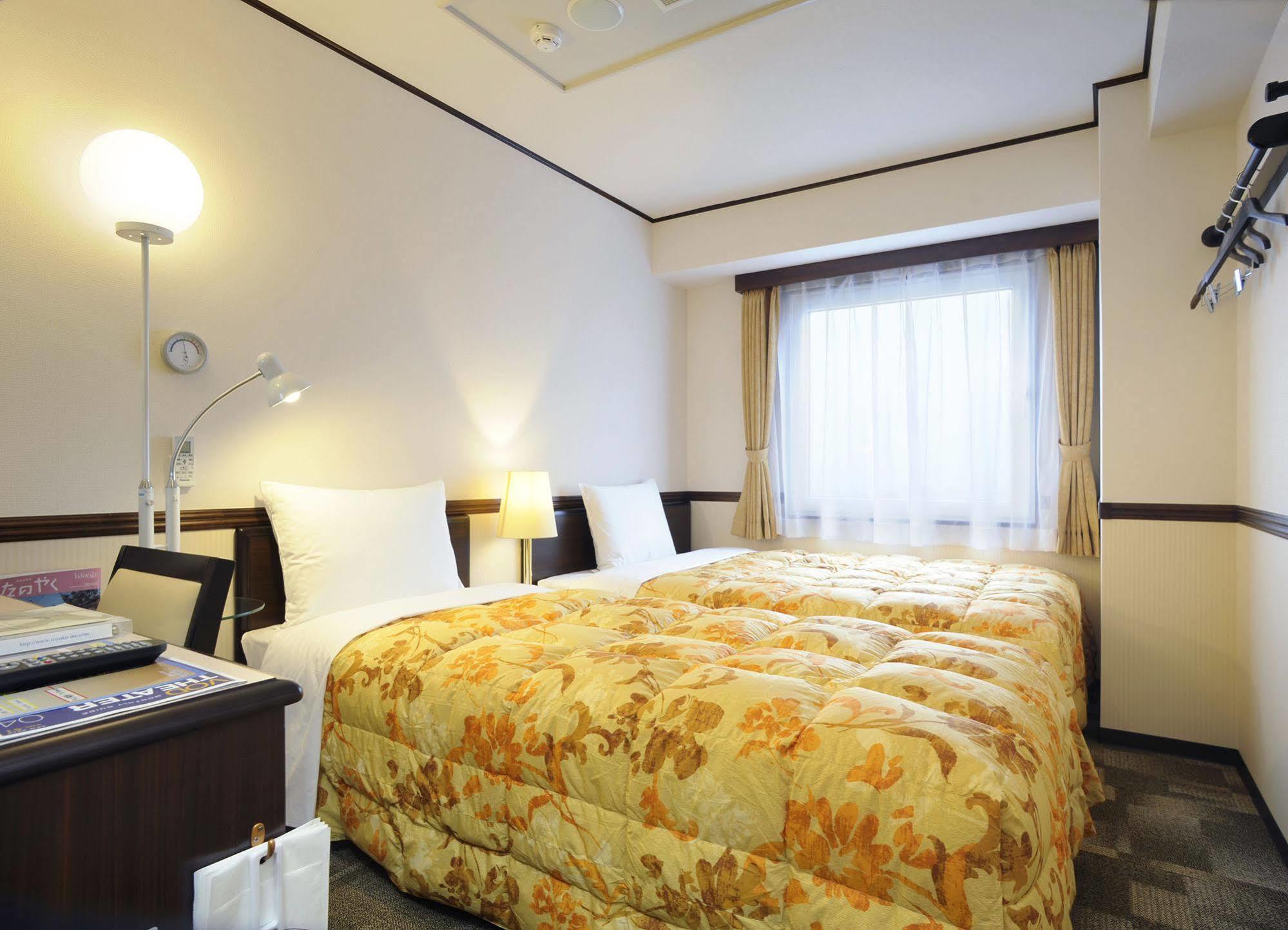 Toyoko Inn Tokyo Akigawa-Eki Kita-Guchi Akiruno Bagian luar foto
